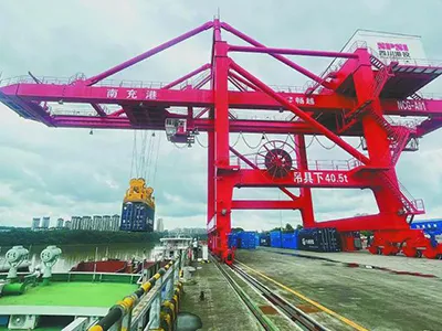 Soportes antivibratorios para equipos portuarios